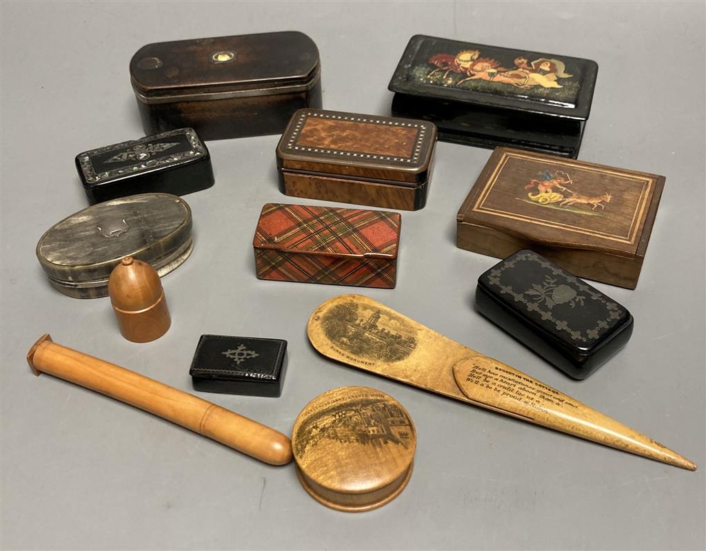 A collection of snuff boxes, mostly 19th century, including horn, tartan, mauchline, black papier mache and other treen